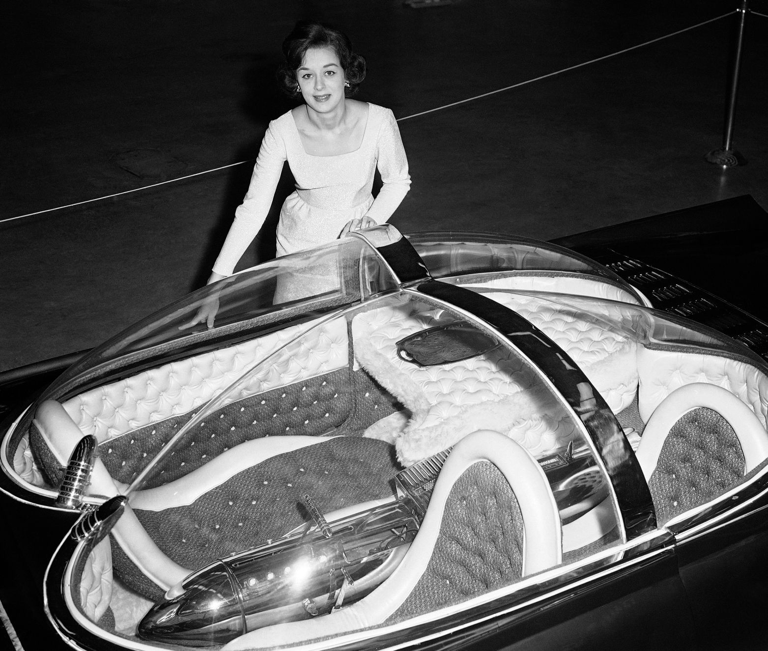1964: Car Show